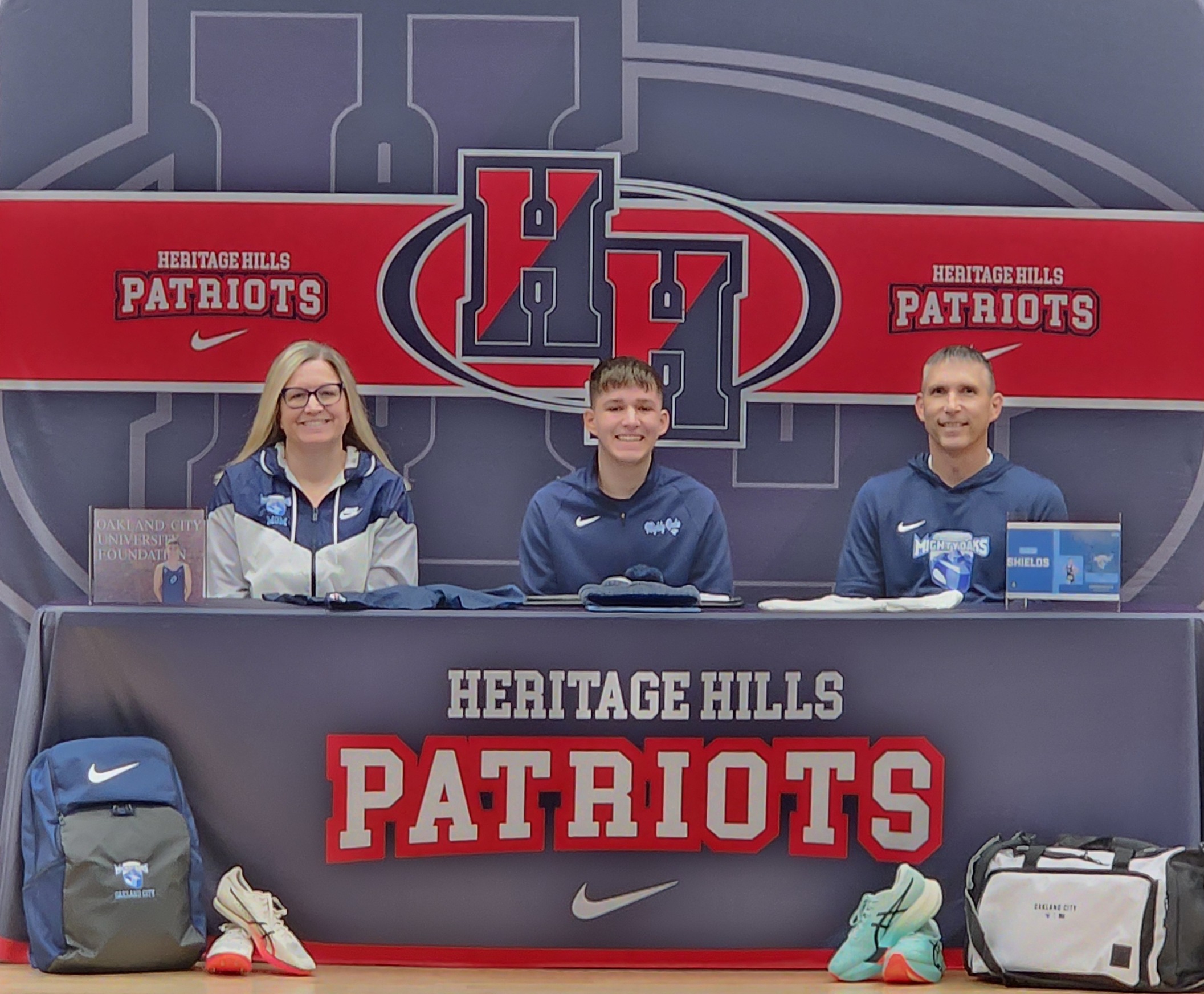 Gavin Shields signs with Oakland City University